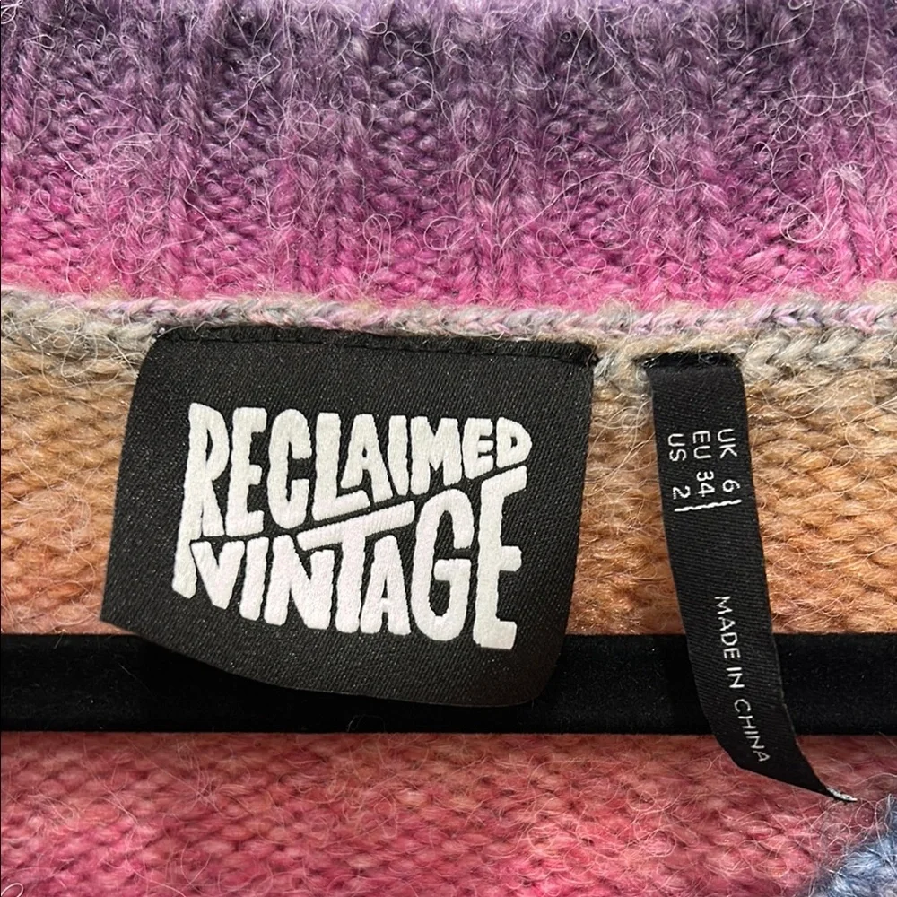 Reclaimed Vintage Purple and Pink Cropped Cardigan Sweater. SIZE S - Picture 4 of 6